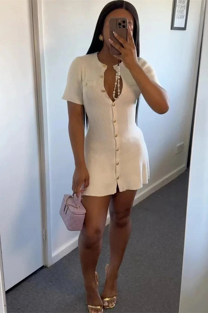 Beautifully Crafted Dress in a Classic Style