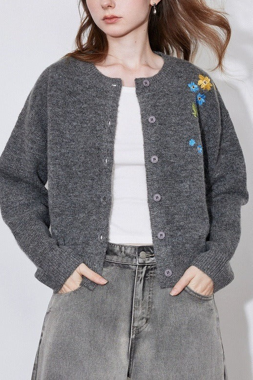 Timeless Vintage Style Blouse