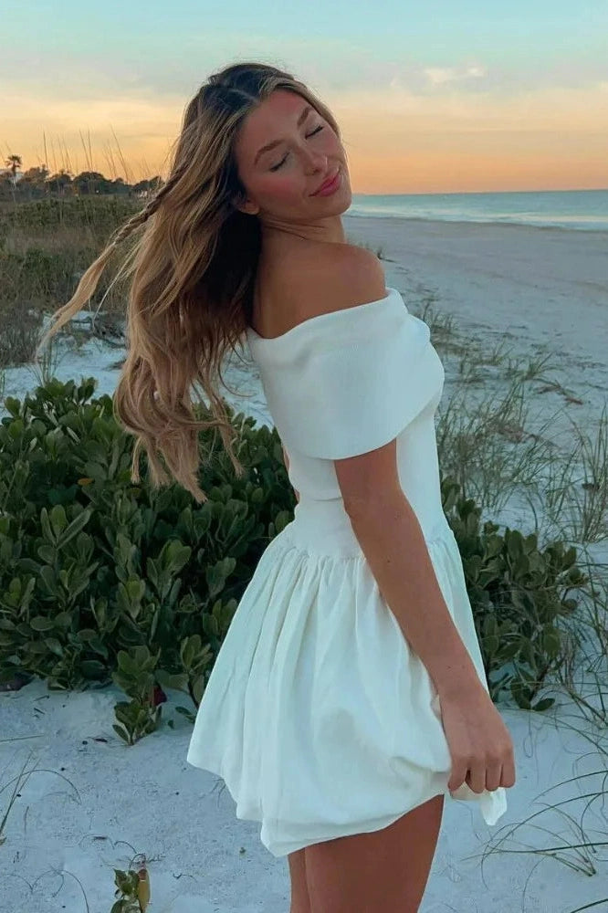 Effortlessly Elegant Dress with a Timeless Design