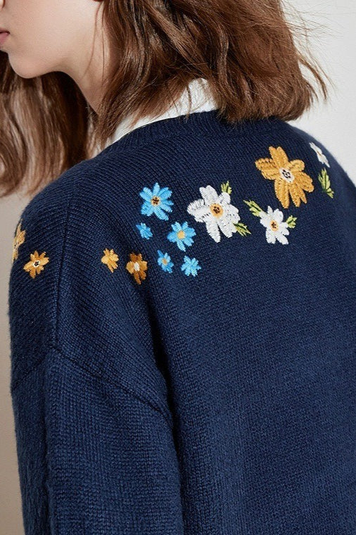 Timeless Vintage Style Blouse
