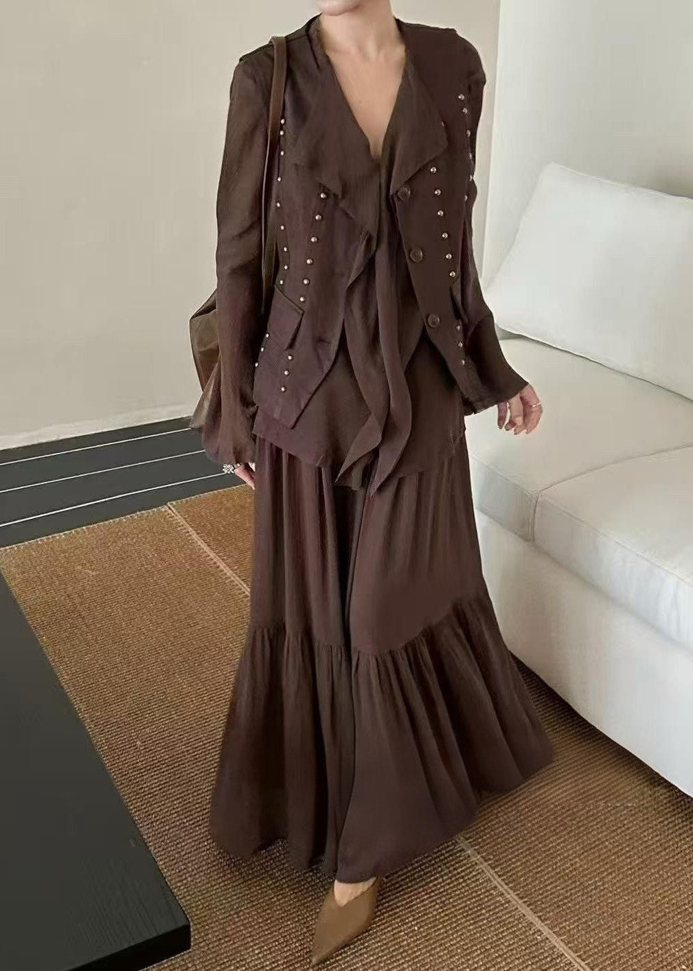 Autumn New Coffee Ruffled Top Skirt Rivet Vest Three Piece Set
