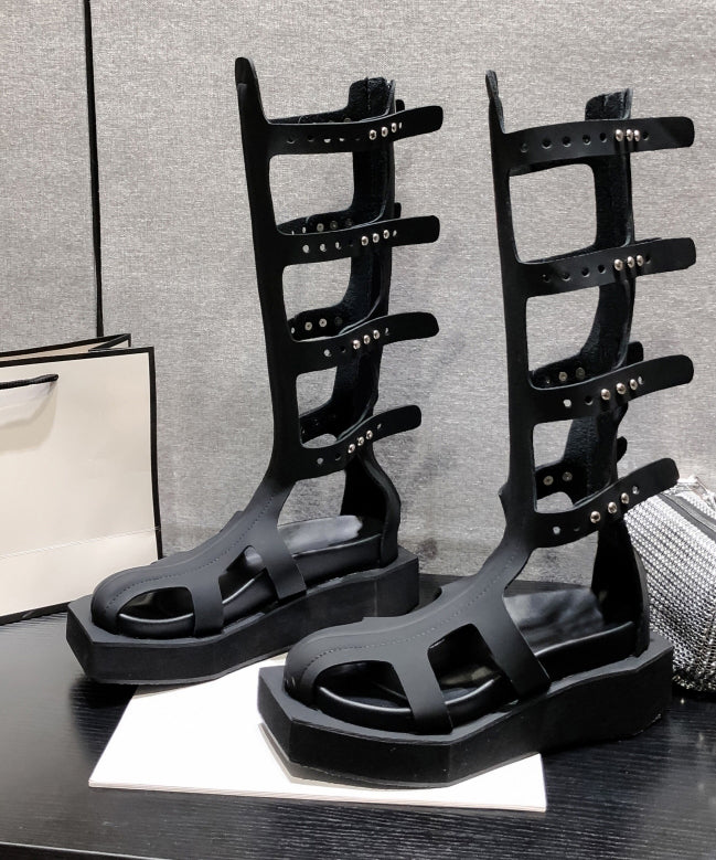 Black Hollow Out Rivet Zippered Splicing Platform Boots