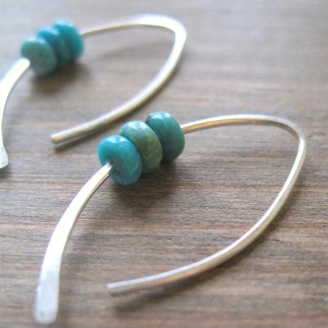 Wavy Earrings With Turquoise Stones in Sterling Silver