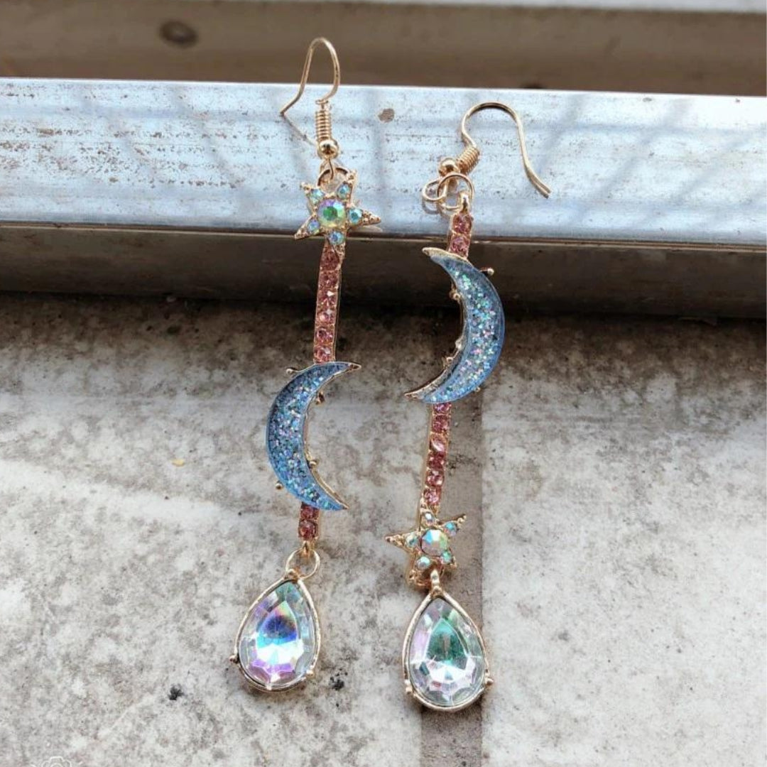 Moon With Zirconia Earrings in Silver