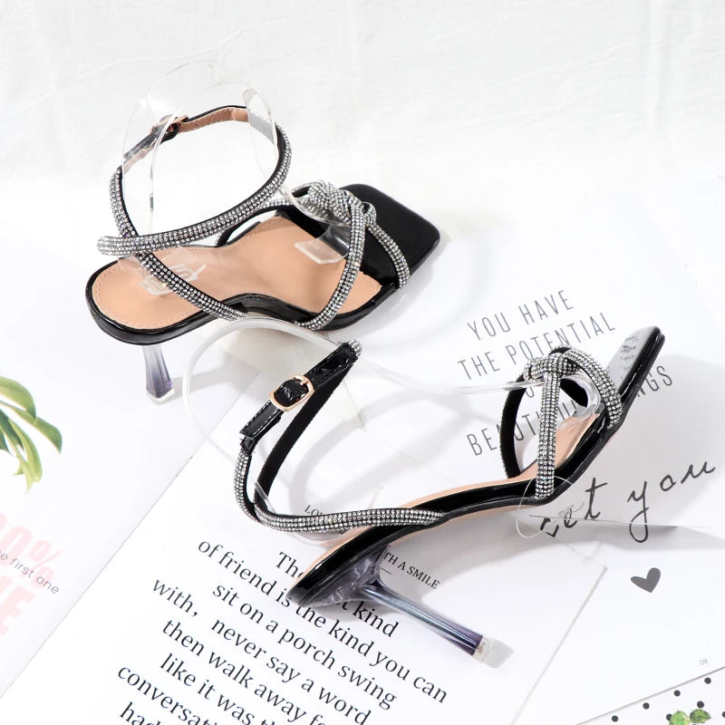 Well Tailored Sandals with a Graceful Silhouette