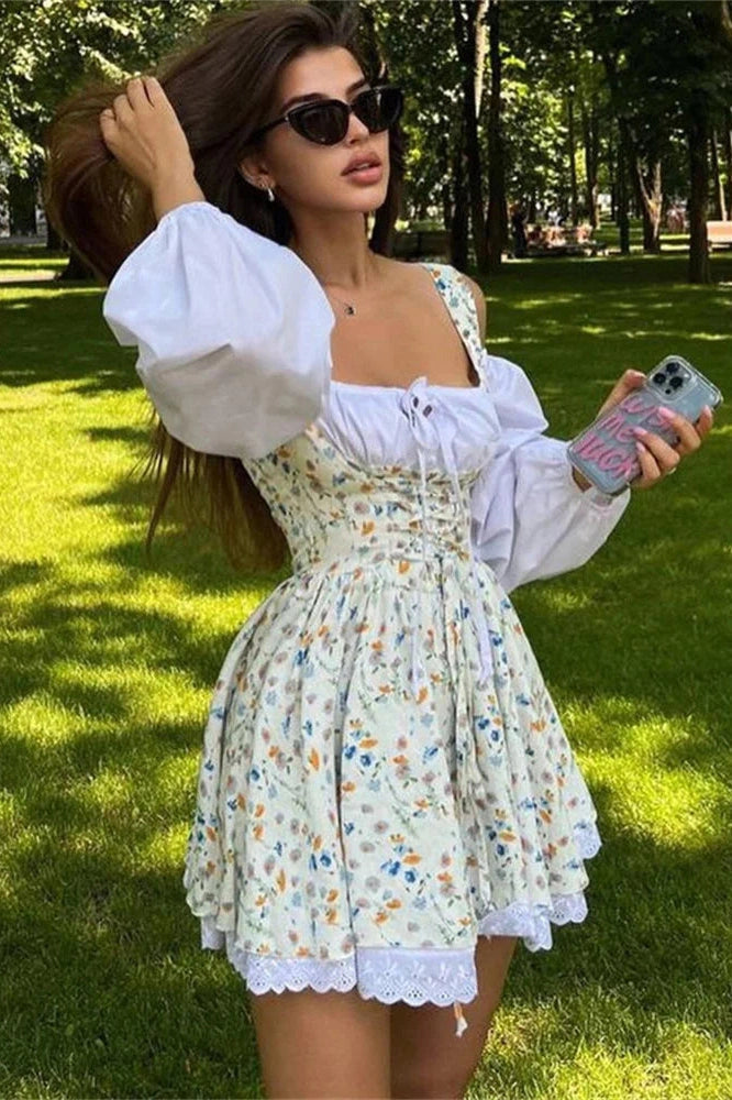 Classic Vintage Dress with a Flattering Fit