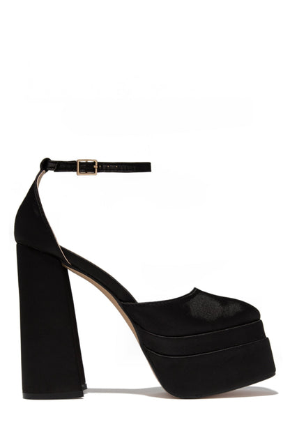 Beautifully Finished Heels in a Timeless Design