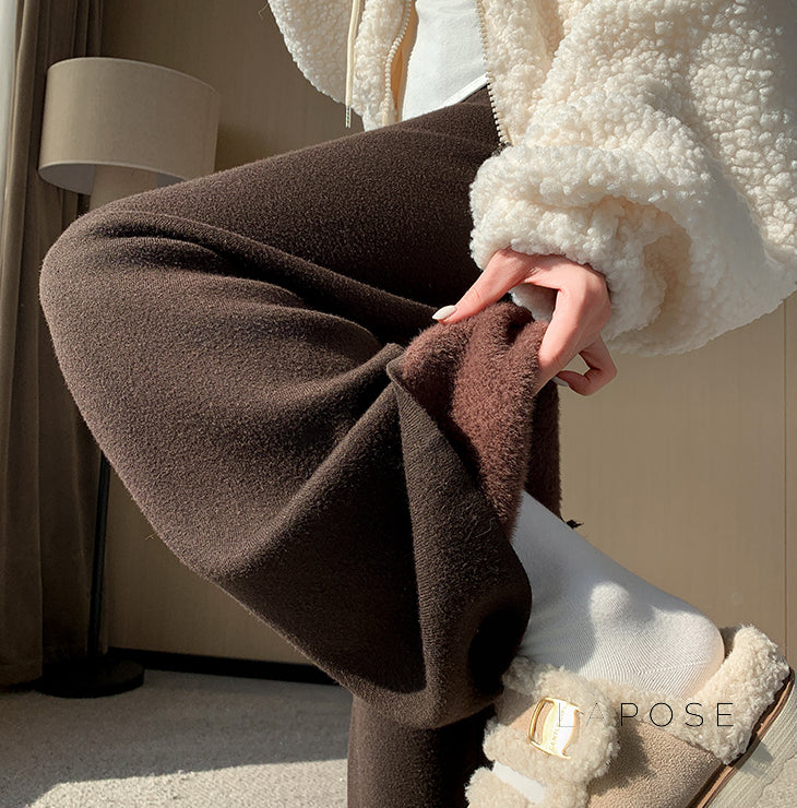 Polished Pants with an Effortless Classic Look