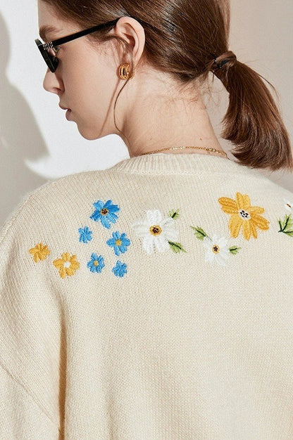 Timeless Vintage Style Blouse