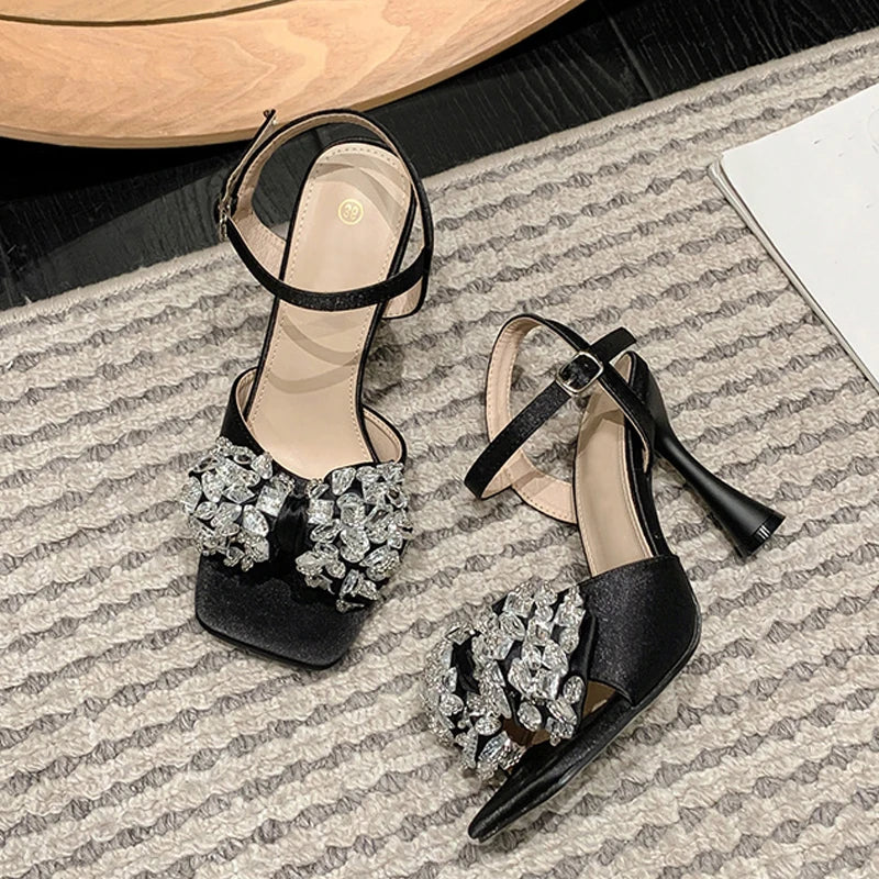 Elegantly Styled Sandals for Everyday Wear