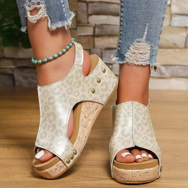 Graceful Orthopedic Shoes for Modern Look