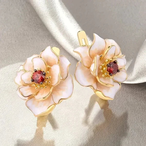 1+1 Offer: Zirconia Heart Ring + White Enamel Blossom Gold Earrings