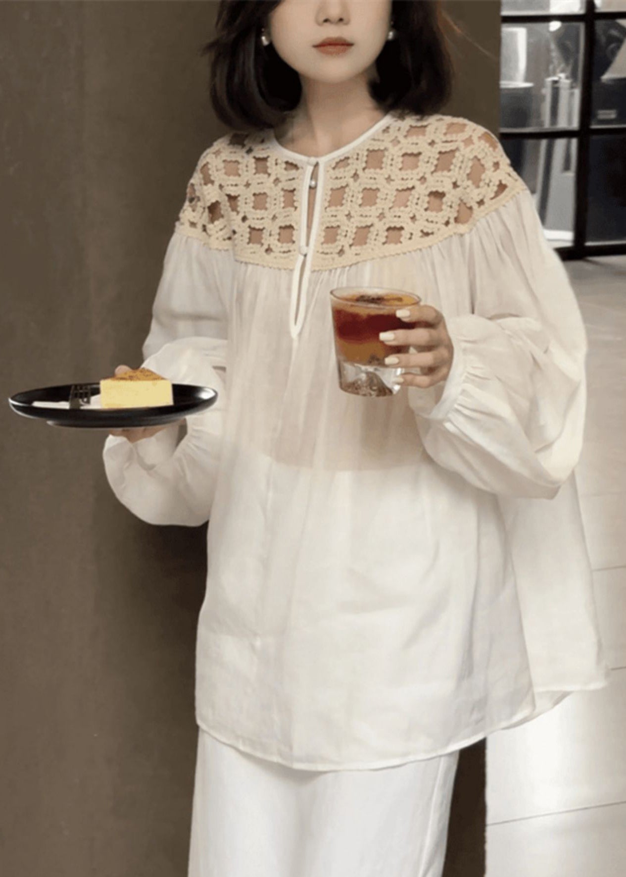 Stylish White O-neck Wrinkled Hollow Out Silk Cotto Shirts Fall