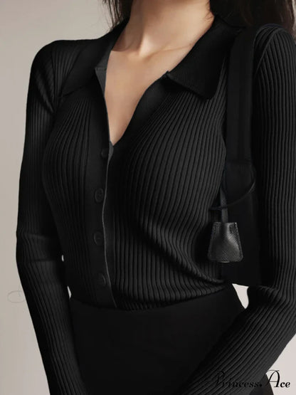 Elegantly Designed Cardigan