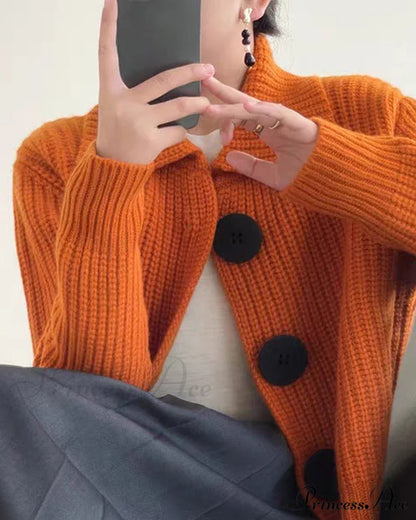Gracefully Designed Cardigan