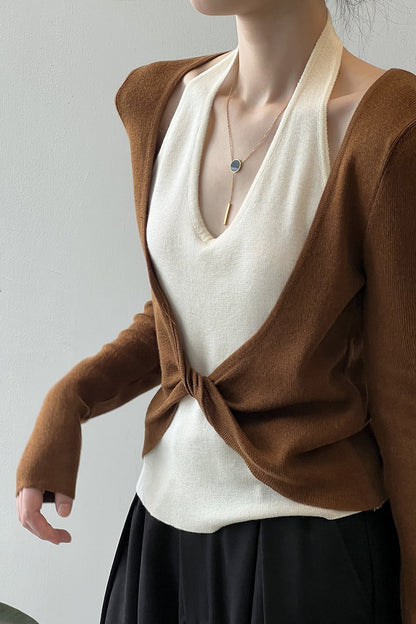 Sophisticated Garment with a Clean Classic Look
