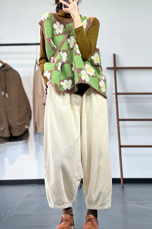 - Autumn Contrasting Color Jacquard Knit Loose Vest