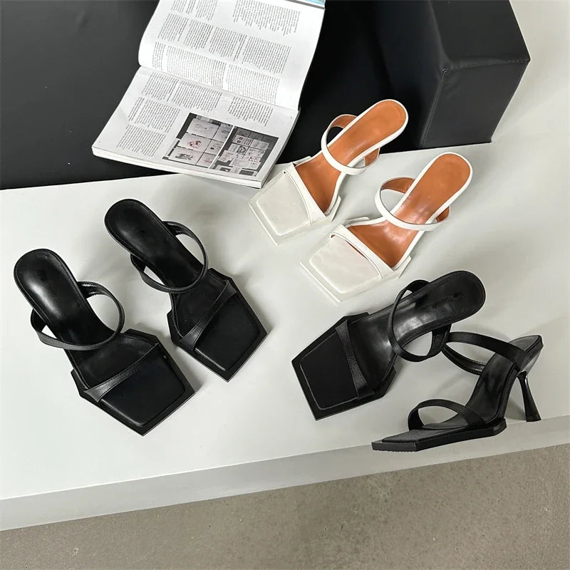 Effortlessly Elegant Heels with a Timeless Design