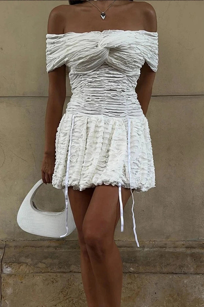 Gracefully Styled Dress for Any Occasion