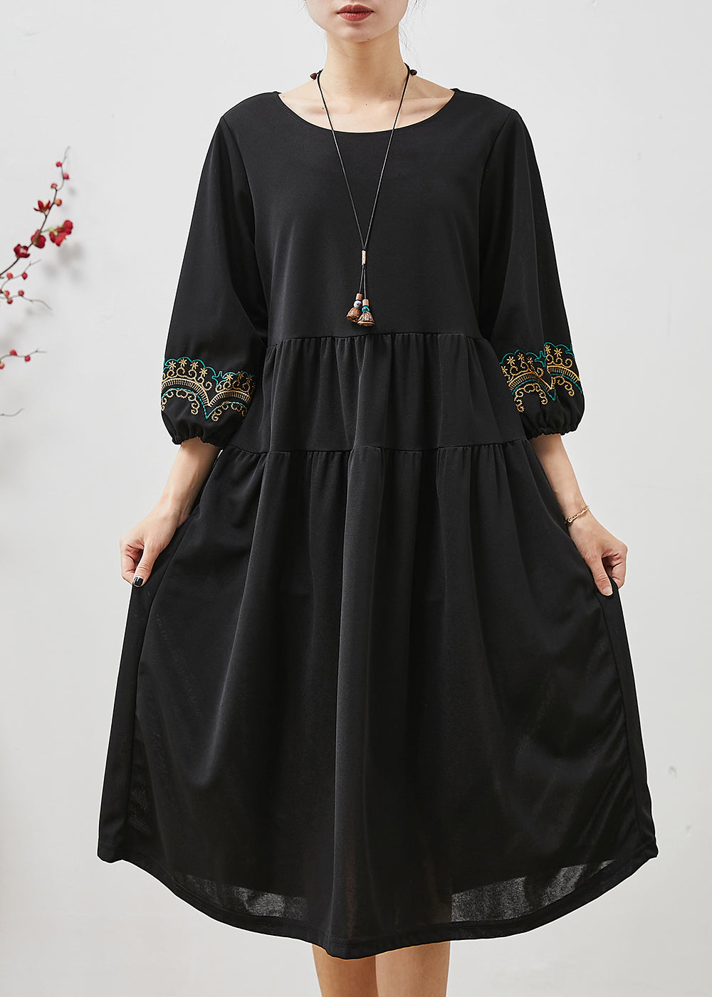 Black Embroidered Oversized Robe Dresses Bracelet Sleeve