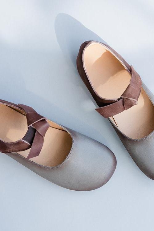 Gray Bow Knot Leather Flat Shoes for