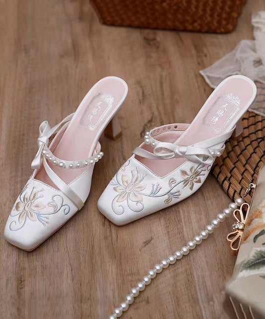 Chinese Style White Satin Embroidery High Heel Slippers