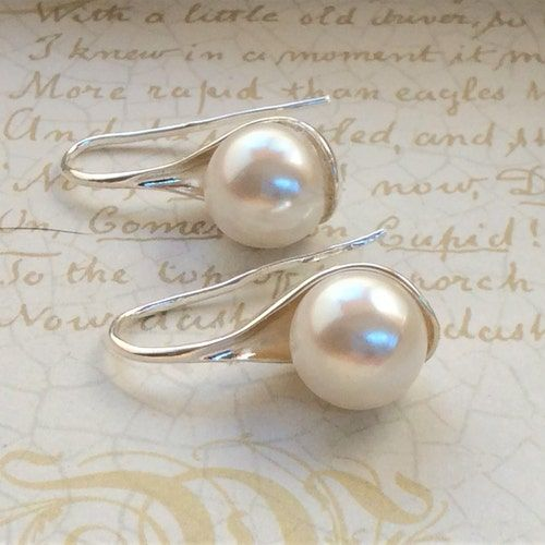 Pearl Earrings in Silver
