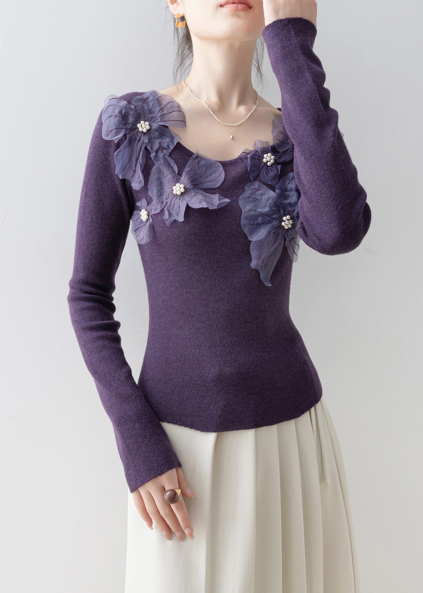 Slim Fit Purple O Neck Nail Bead Knit Top Spring