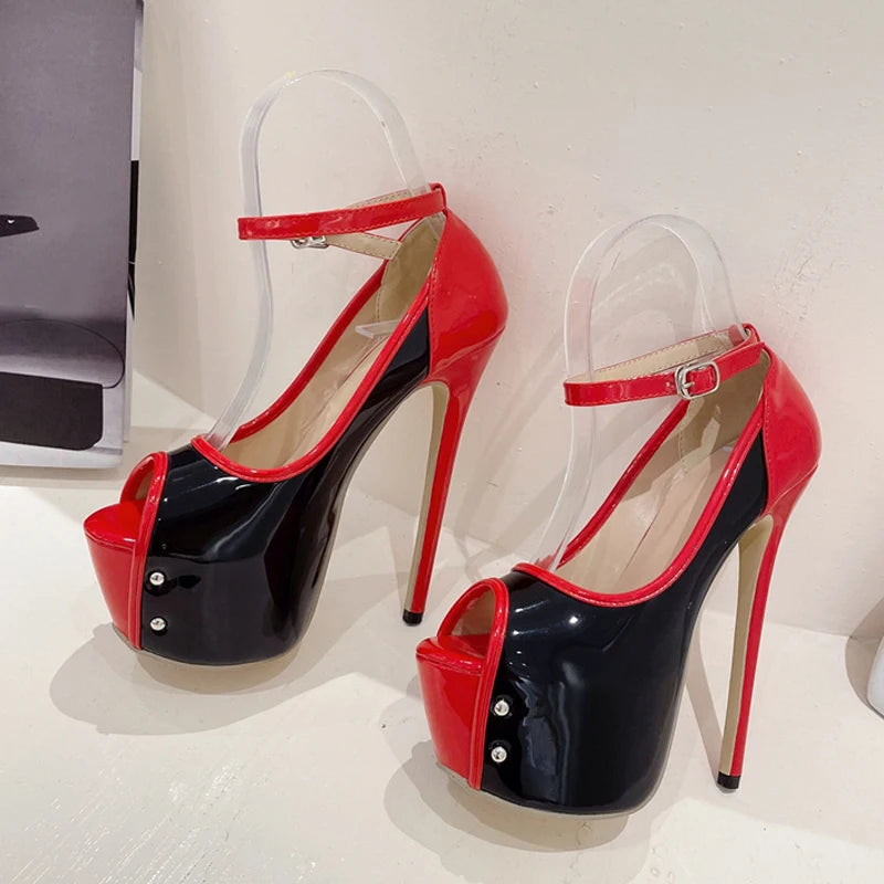 Effortlessly Elegant Heels with a Timeless Design