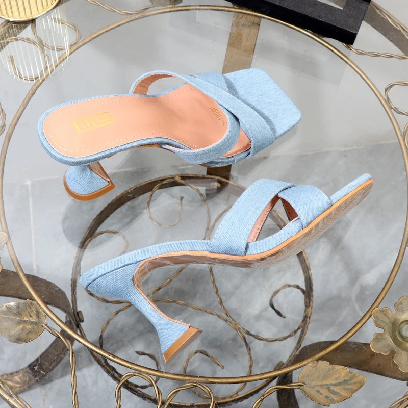 A Vintage Style Heels with Delicate Timeless Details