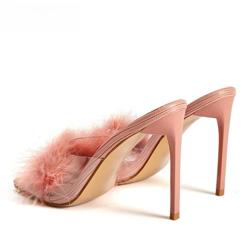 Classic Vintage Heels with a Flattering Fit