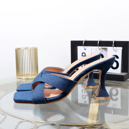 A Vintage Style Heels with Delicate Timeless Details