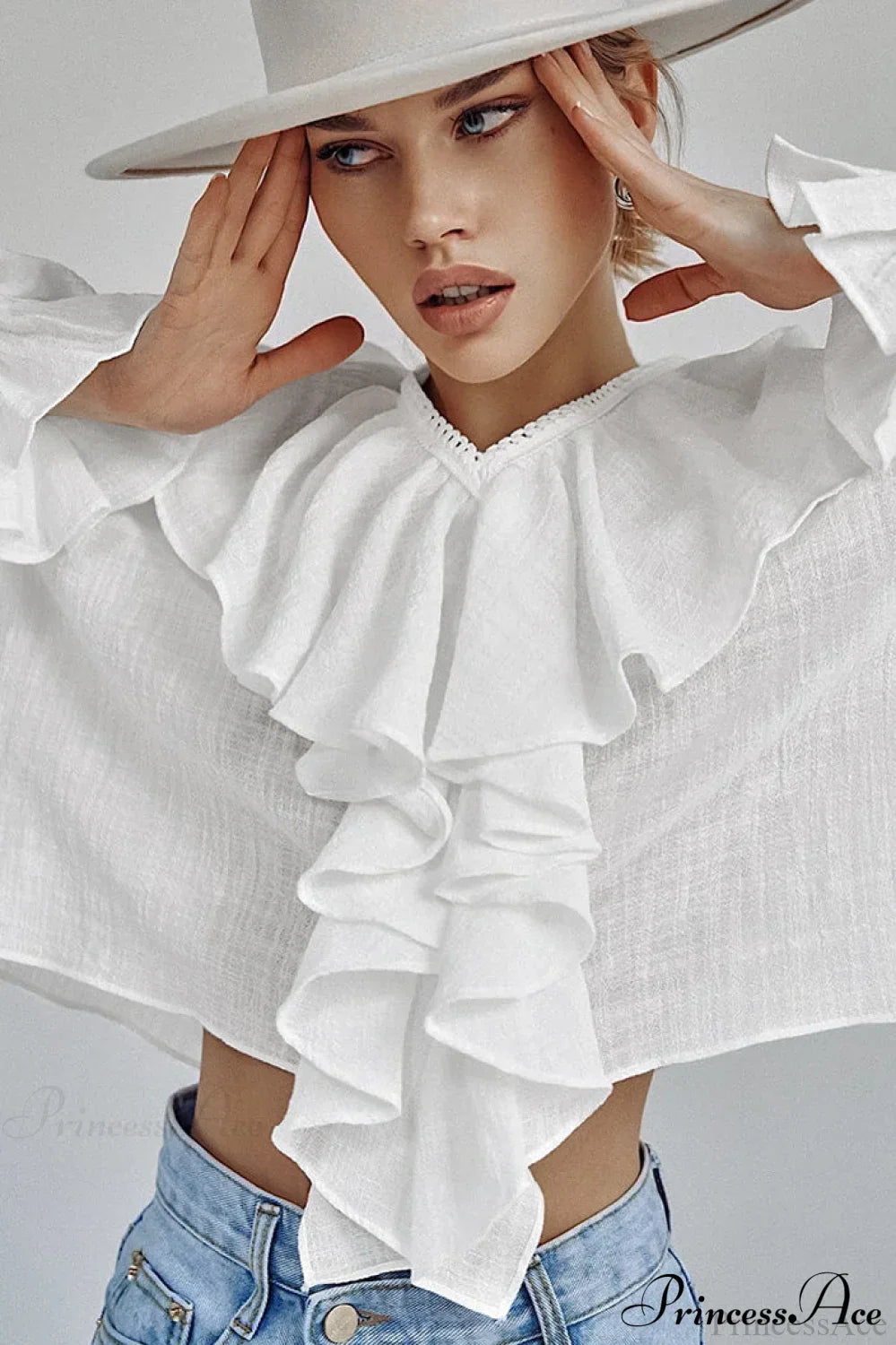 Elegantly Designed Pullover