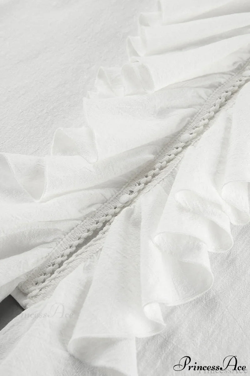 Elegantly Designed Pullover