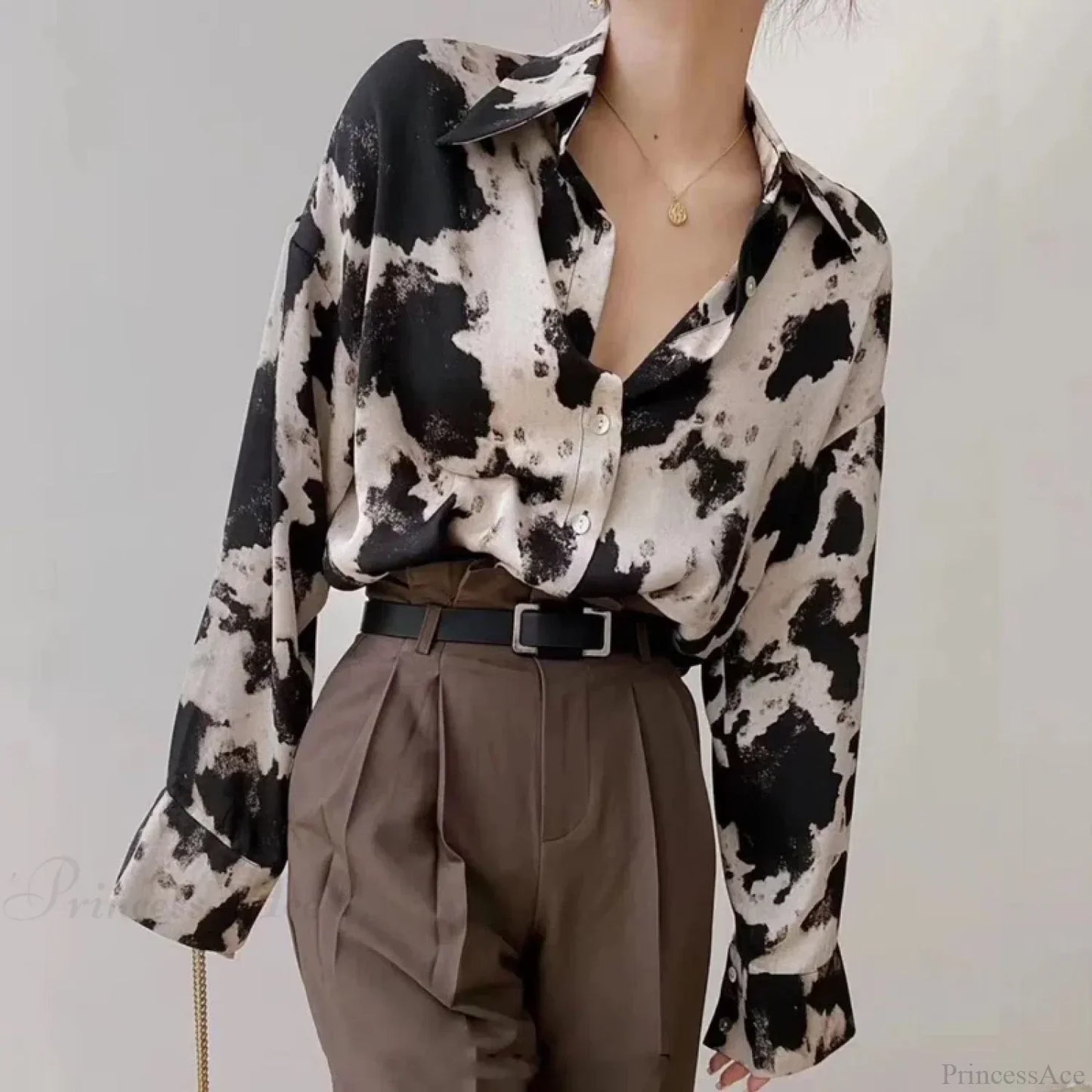 Timeless Vintage Style Blouse