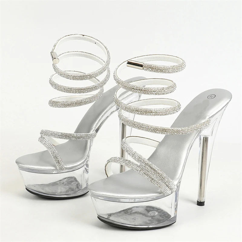 Effortlessly Elegant Sandals with a Timeless Design