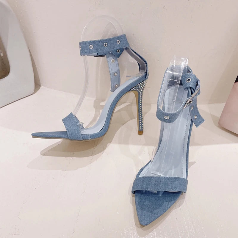 Beautifully Crafted Heels in a Classic Style