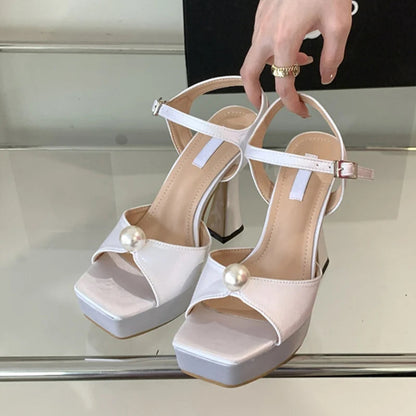 Beautifully Crafted Sandals in a Classic Style