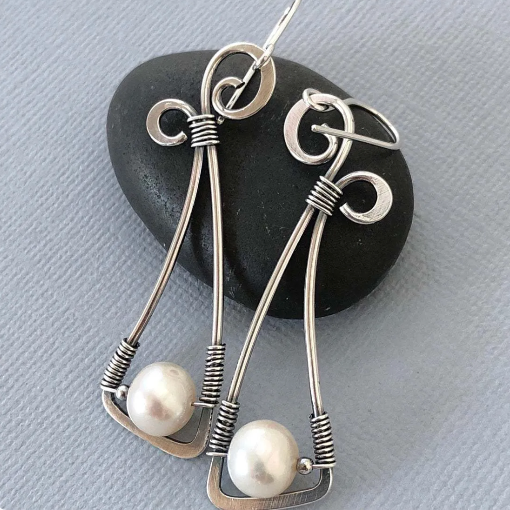 Dangling Pearl Earrings