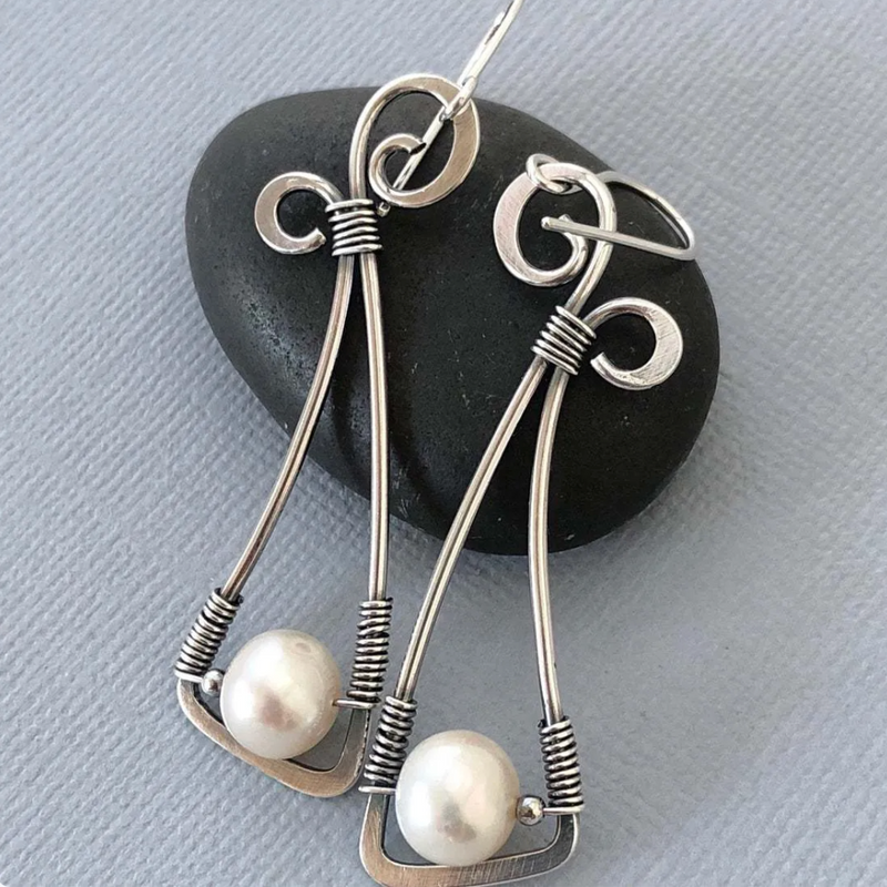 Dangling Pearl Earrings