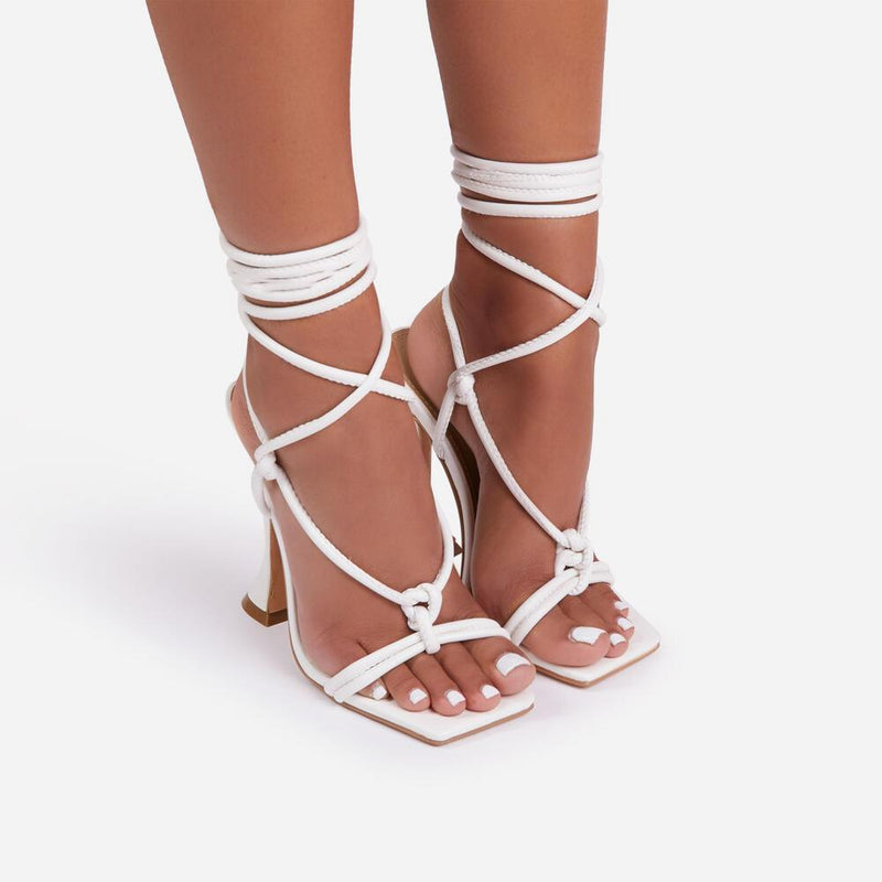 Classic Vintage Heels with a Flattering Fit