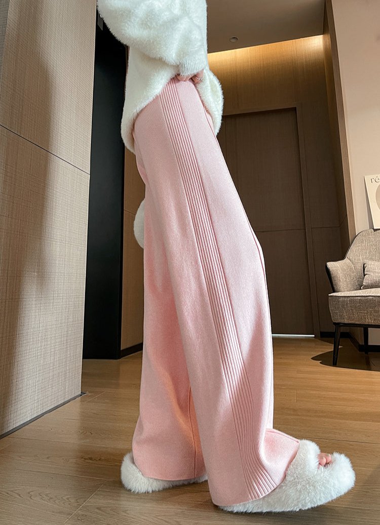 Gracefully Styled Pants for Any Occasion