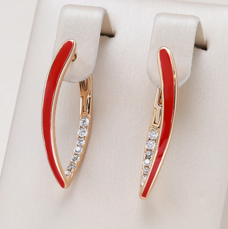 Pointed Earrings With Red Enamel in Gold