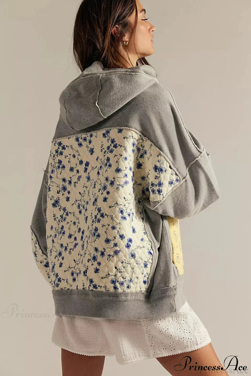 Elegantly Designed Pullover