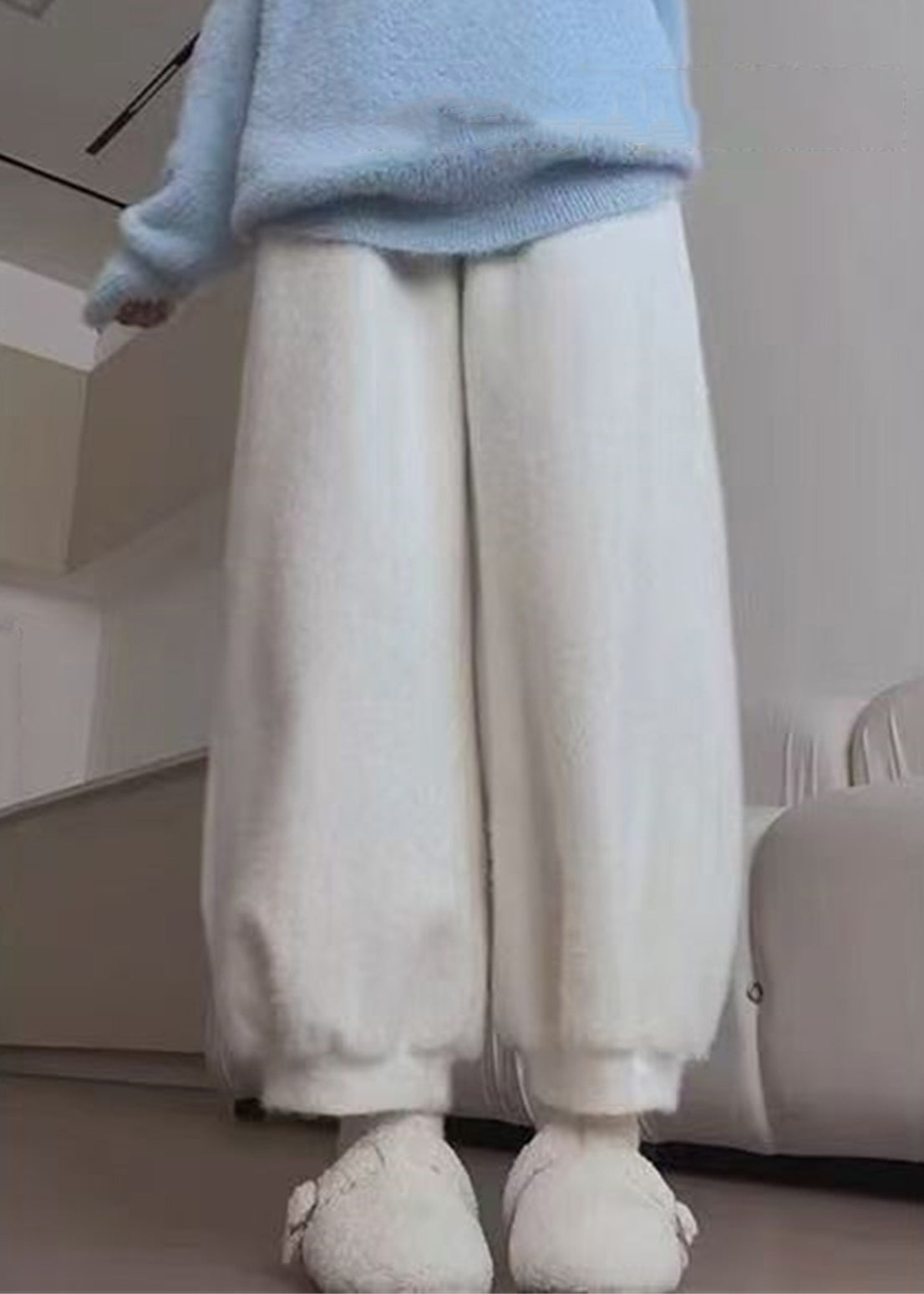 Simple White Pockets Mink Hair Knitted Lantern Crop Pants Winter