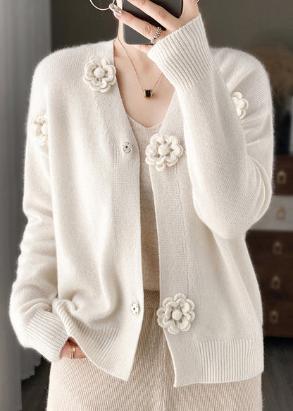 White Embroidery Short Cashmere Knit Cardigan V Neck Spring