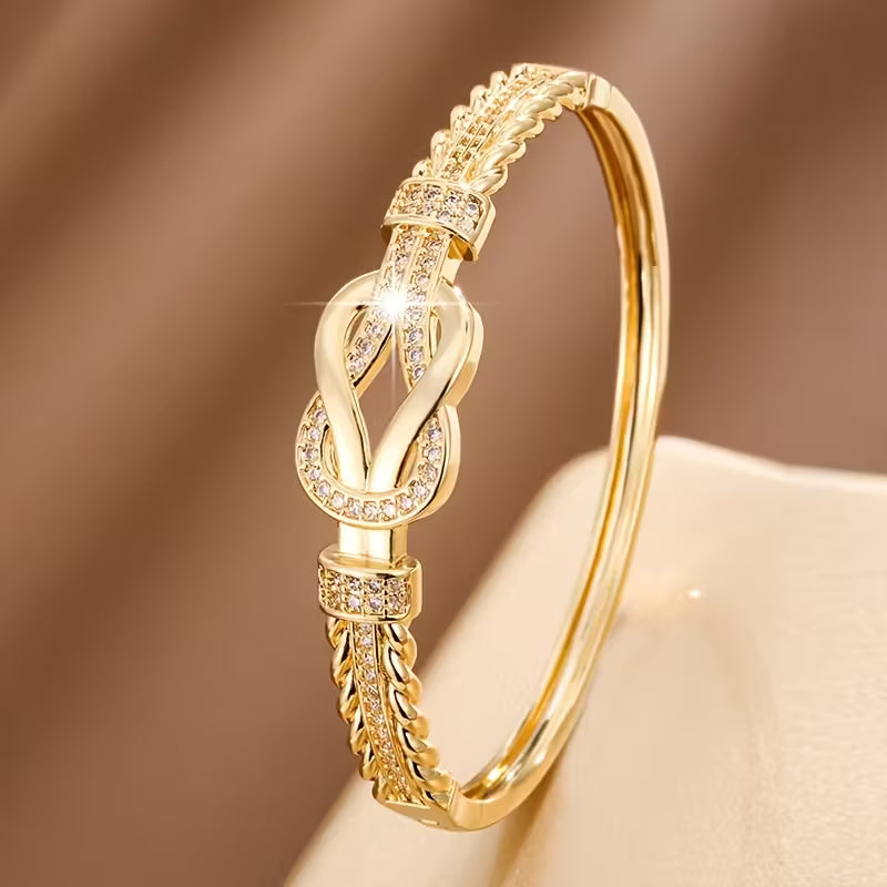 Minimalist Interlocking Ring Bracelet