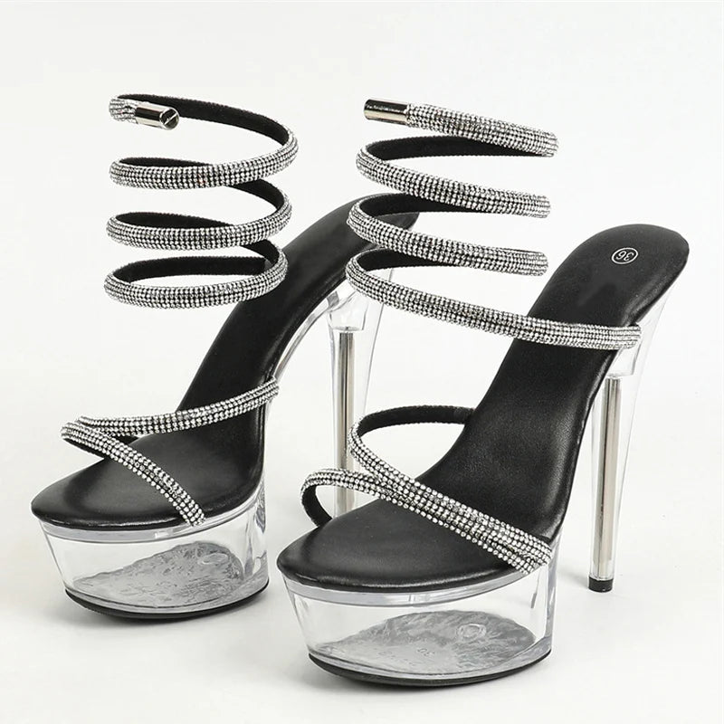 Effortlessly Elegant Sandals with a Timeless Design