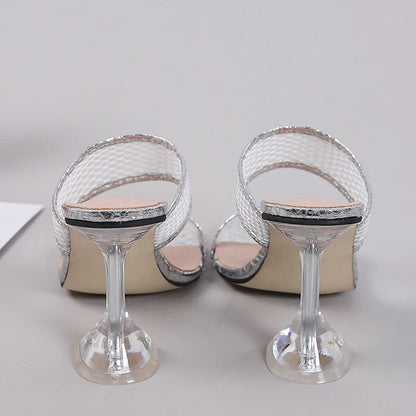 Classic Vintage Heels with a Flattering Fit