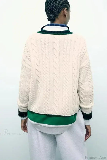 Gracefully Designed Cardigan